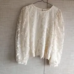 y*】様 アイボリー フラワー刺繍レースブラウス