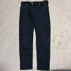 ユニクロ　スリムフィット ブラックデニム 4ポケット32