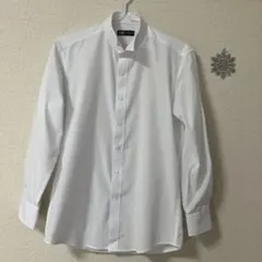 ホワイト 長袖 ボタンアップシャツ