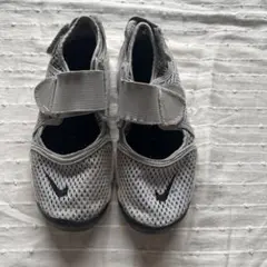 NIKEエアリフト グレー21センチ