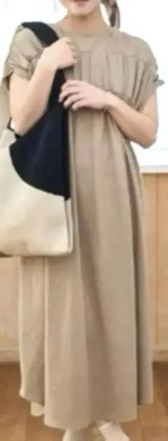 しまむらコラボ　スザンヌ× yumi ロングワンピース　ベージュ　LL