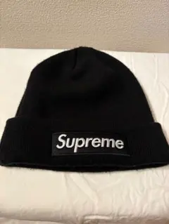 Supreme ブラック ニット帽 World's Famous Supreme 黒 ニット帽 World Famous刺繍付き - メルカリ
