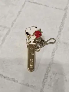 スヌーピー　バッグキークリップ　いちご