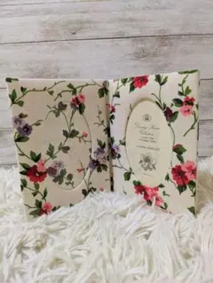LAURA ASHLEY ローラアシュレイ ダブルオーバルフォトフレームのサムネイル