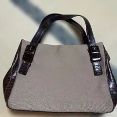 クロコダイル風ハンドルのトートバッグ