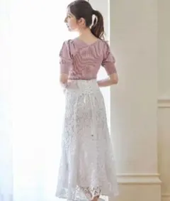 【tocco closet】バックレースアップケミカルレースマーメイドスカートのサムネイル