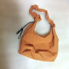 シューラルー ギャザーショルダーバッグ