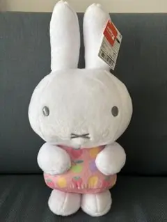 ナムコ　ミッフィー 特大サイズぬいぐるみ カラフルフルーツver. miffyのサムネイル