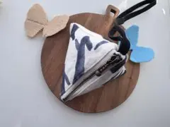 ミナペルホネン runrunrunテトラポーチ