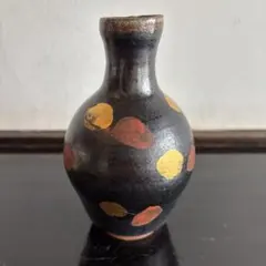 花器　花瓶　一輪挿し　陶芸　焼物　美術　工芸　インテリア　水玉模様