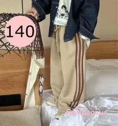 スウェットパンツ　ラインパンツ　韓国子供服　ズボン　子供服