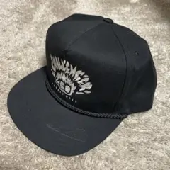 430 FOURTHIRTY ☓ CHALLENGER キャップ