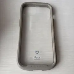 iFace Reflection強化ガラスクリアケースベージュiPhone13