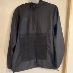adidas ハーフジッププルオーバー　ウインドブレーカー