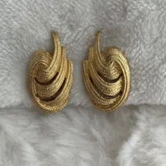 MONET ゴールド　イヤリング　#300