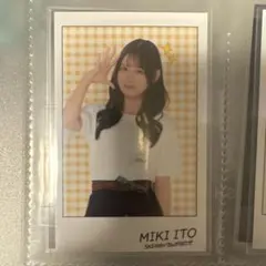 SKE48 × 串かつでんがな コラボチェキ風カード SKE48 × 串かつでんがな コラボチェキ風カード 伊藤虹々美 - メルカリ