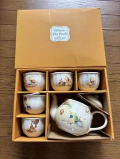 新品　Winnie The Pooh ティーカップセット