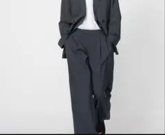 美品 ユニクロC 感動タックワイドパンツ XS ダークグレー