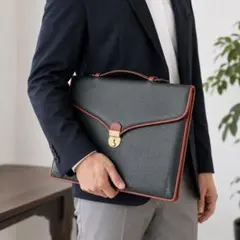 美品✨DELL'GA デルガ レザービジネスバッグ 深緑×茶 ロック付