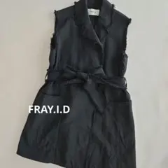 FRAY.I.D スリーブレスカットオフジャケットのサムネイル