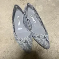 マノロブラニク レースシューズ フラットシューズのサムネイル