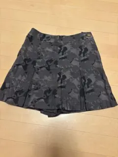 極美品 ヴィヴィアンウエストウッド フレアスカート ギャザー 水玉 グレー 極美品 ヴィヴィアンウエストウッド フレアスカート ギャザー 水玉