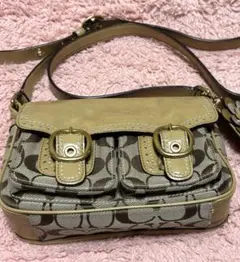 COACH シグネチャー ショルダーバッグ ベージュのサムネイル