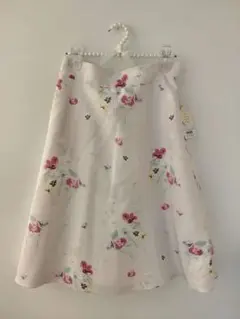 ☆ウィルセレクション♪新品未使用タグ付き♪ふんわりお花柄スカート☆のサムネイル