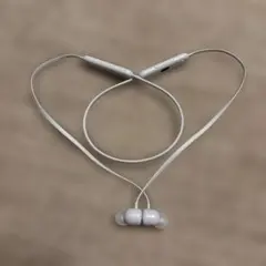 【動作/音声問題無し！】 Beats Flex ワイヤレスイヤフォン ホワイト