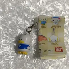 ガチャ　サンリオキャラクターズ　めじるしアクセサリー　あひるのペックル