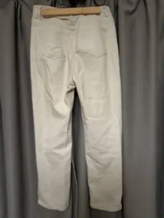 オフホワイト デニムパンツ スリット入りのサムネイル