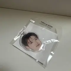 Treasure ジュンギュ 顔アクキー