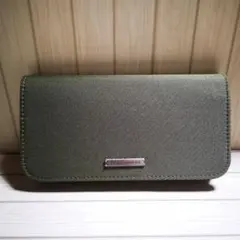 【KLMオランダ航空】 ビジネスクラスアメニティ カーキ ガジェットケースに