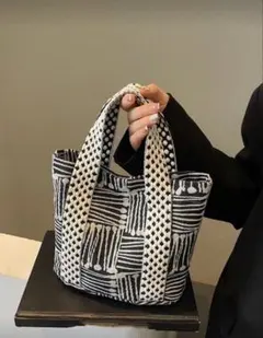 Item thumbnail for item 6241e4d6-22f3-43de-9cff-6a8f874ba438