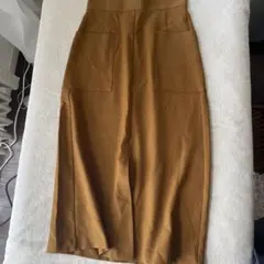 台形型タイトめロングスカート