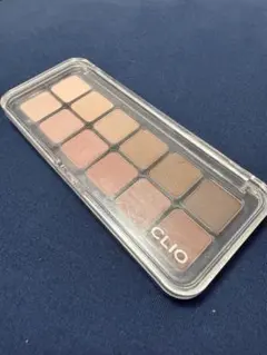 CLIO PRO EYE PALETTE AIR 03 About Taupeのサムネイル