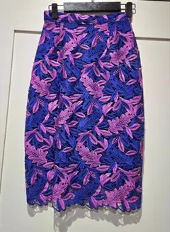 VICKY 刺繍レースタイトスカート