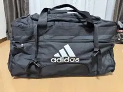 adidas キャリーバッグ　キャリーケース