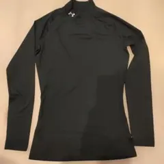 UNDER ARMOUR ブラック 長袖 アンダーシャツ