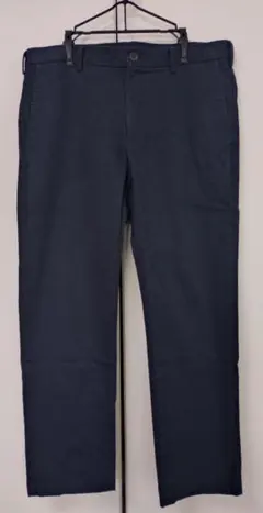 ユニクロ　チノパンツ　メンズ　ネイビー
