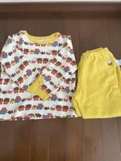 ユニクロキルトパジャマ 110cm