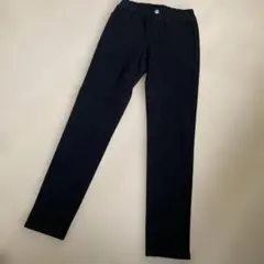 GU黒スリムフィットパンツ