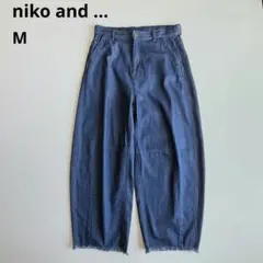 niko and ... 3D カーブタックデニム セルフカットバレルパンツ Mのサムネイル