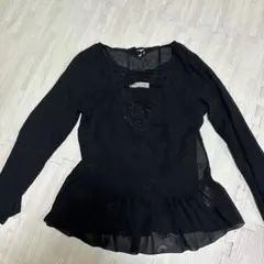 黒 シフォン 刺繍入り 長袖はブラウス　キャミ付き