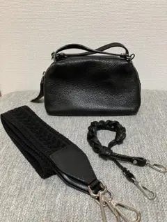 【GIANNI CHIARINI】ブラックショルダーバッグ