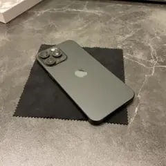 Apple iPhone 15 Pro Max 256GB ブラックチタニウム
