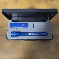 MINI MAGLITE ミニマグライト&三徳ナイフ ブラック ケース入りのサムネイル