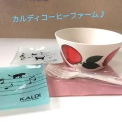 KALDI　カルディ　コーヒーファーム　猫と音符　猫の日　ガラス皿とサラダボウル