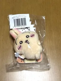 ちいかわ　うさぎだらけくじ　E賞ぬいぐるみバッジ(トンカチ)