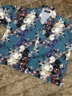 アンリラクシング　フラワー　オーバーシルエット　半袖シャツのサムネイル